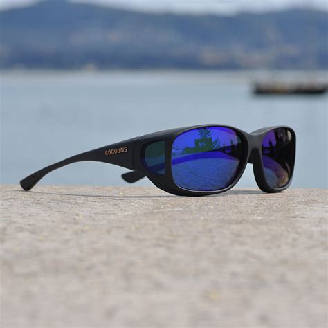 cocoons fitover sunglasses.